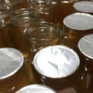 纯蜂蜜，可代工生产，可贴自己品牌标签，有生产资质，三十年...