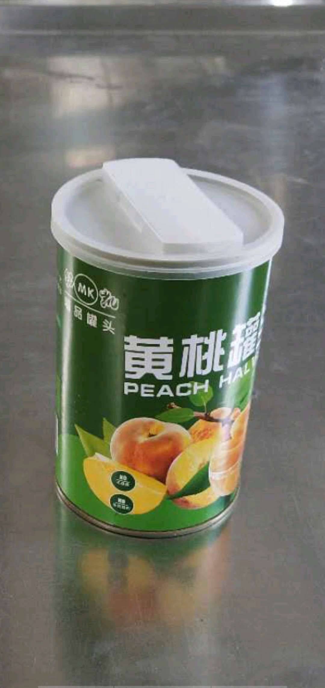 优质八三黄桃做原料，纯白糖，无任何添加剂。质优价廉。